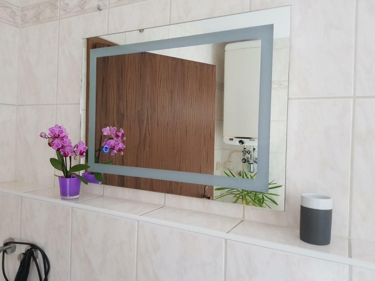Ferienwohnung Tinas Beauty Neckarsteinach Esterno foto